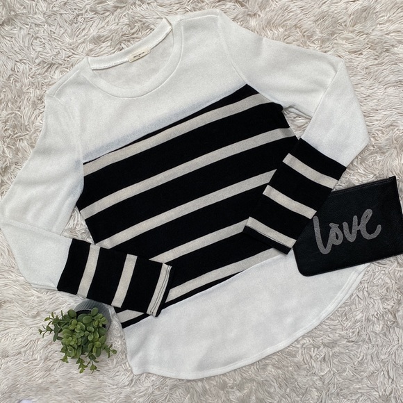 12PM by Mon Ami Stripe Top 💗 White Black Cream - Picture 1 of 11